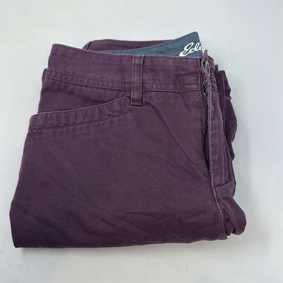 Eddie Bauer Pants - Eddie Bauer womens 6 purple legendwash curvy fit leg crop